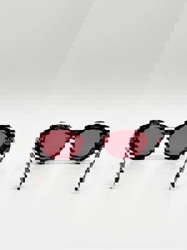 SVNX Retro Polygonal Cat-Eye Sunglasses in Red