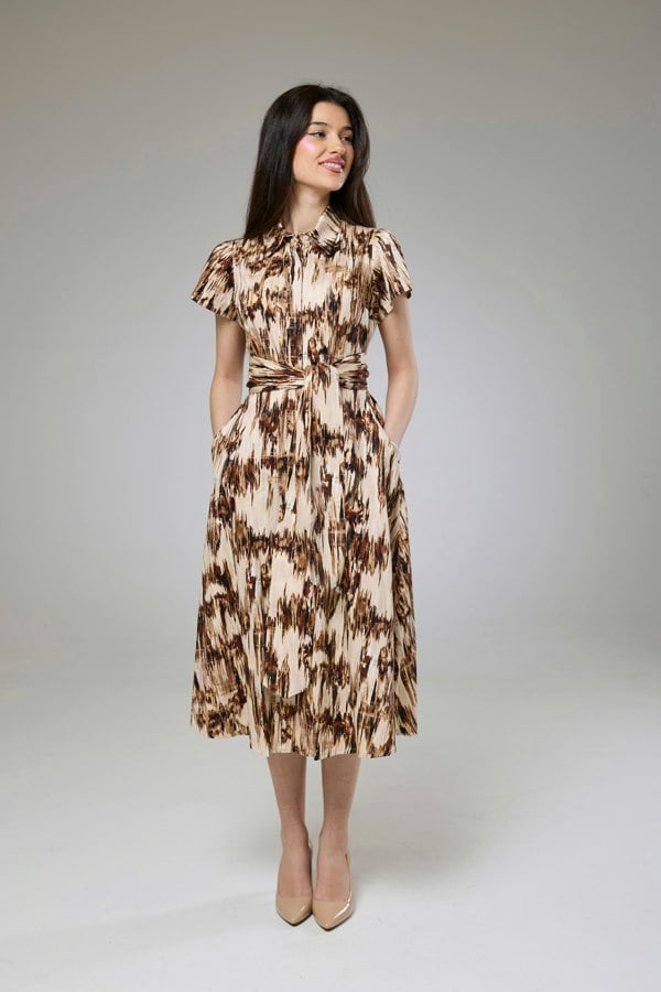 Isha's Timeless collection Desert Safari Short Sleeve Shirt Dress