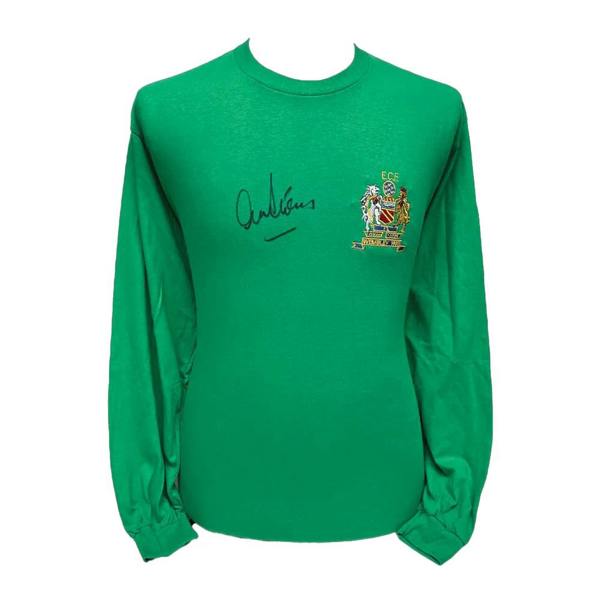 Unbranded Alex Stepney signed 1968 European Cup Final retro shirt. — Framed