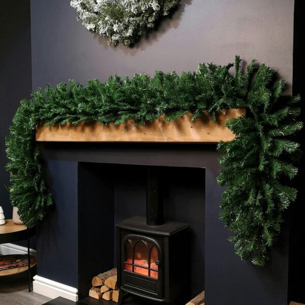 Samuel Alexander 2.7m (9ft) x 38cm Premier Luxury Extra Bushy Plain Green Christmas Garland