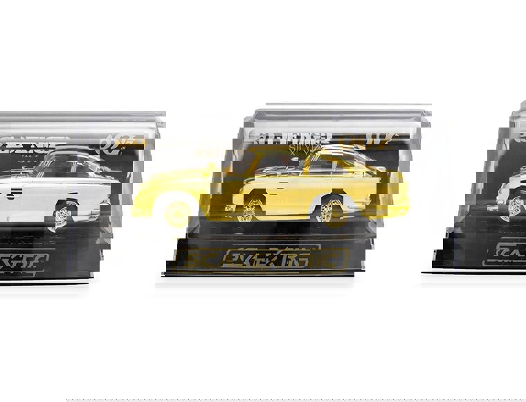 Scalextric James Bond 007 Aston Martin DB5 Goldfinger 60th Anniversary Gold Edition 1:32 Scalextric C4550A