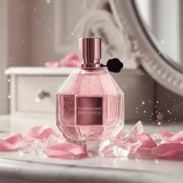 Viktor & Rolf Women's Perfume Viktor & Rolf Flowerbomb Frozen Flower Eau de Parfum Women's Perfume Spray (100ml)