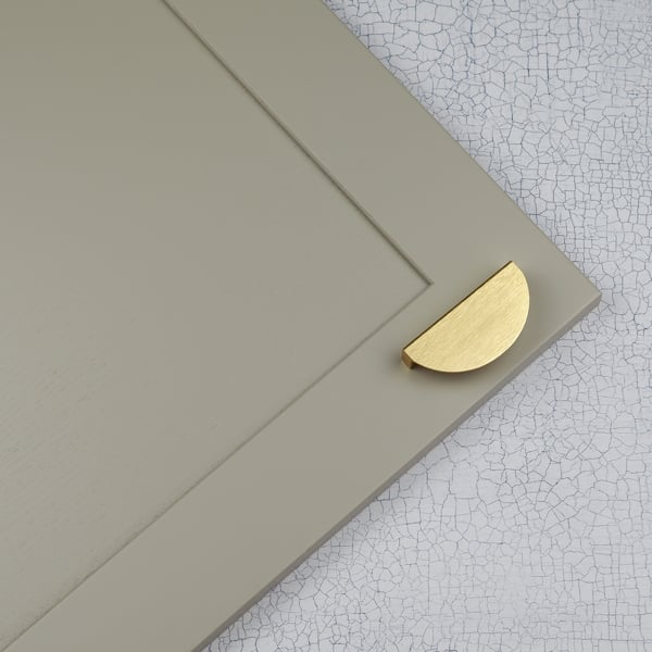 Handle & Home 64mm Brushed Brass Detailed Half Moon Handle