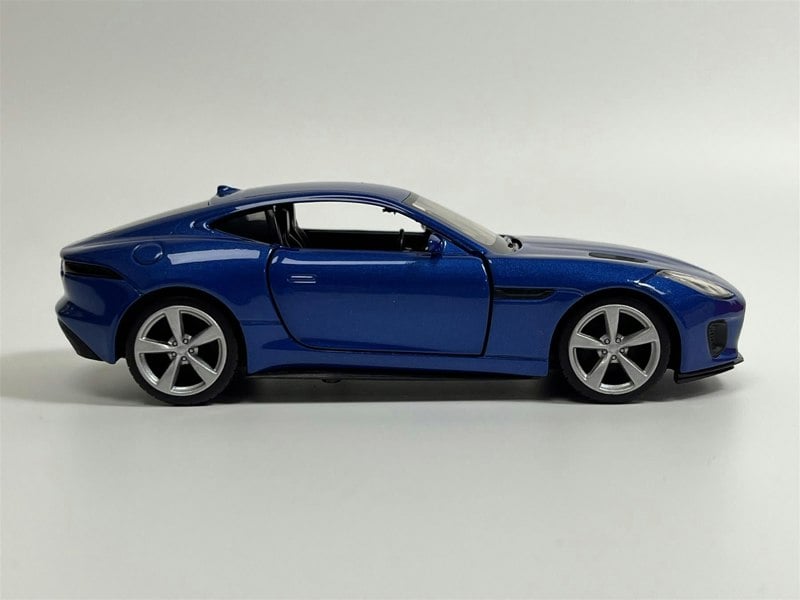 Tayumo Jaguar F Type Blue LHD 1:36 Scale Pull & Go Tayumo 36100031