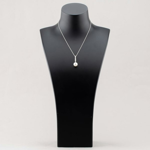 T. H. Baker 18ct White Gold Freshwater Pearl & Five Diamond Drop Necklace POX80126DD