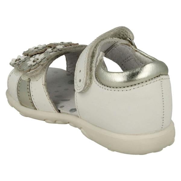 Start-rite Girls Startrite Flower Detailed Sandals Bloom