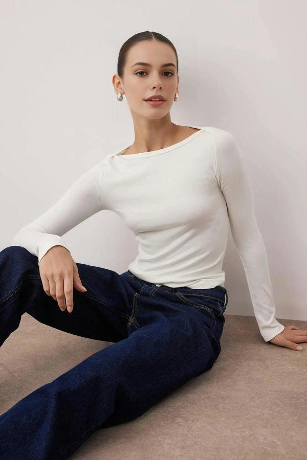 WOVCOR Boat Neck Stretchy Knit Blouse