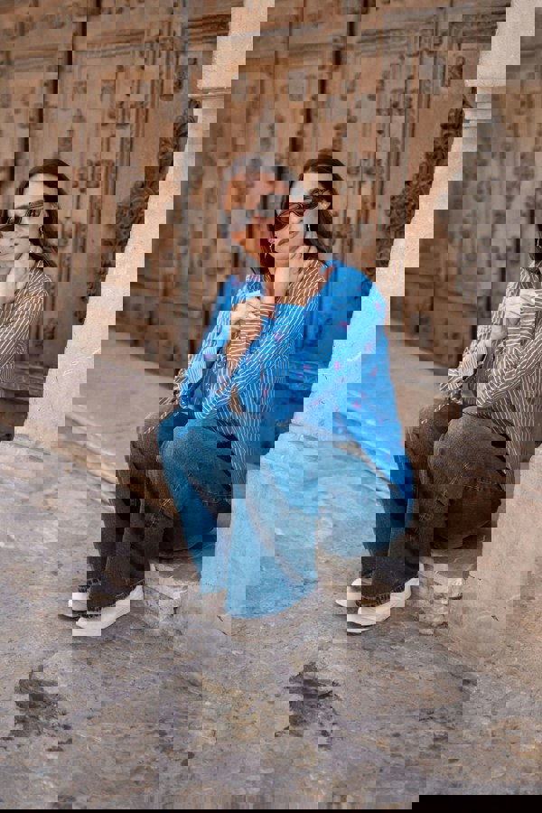 Gini London Blue Bow Embroidered Extreme Cuff Stripe Shirt