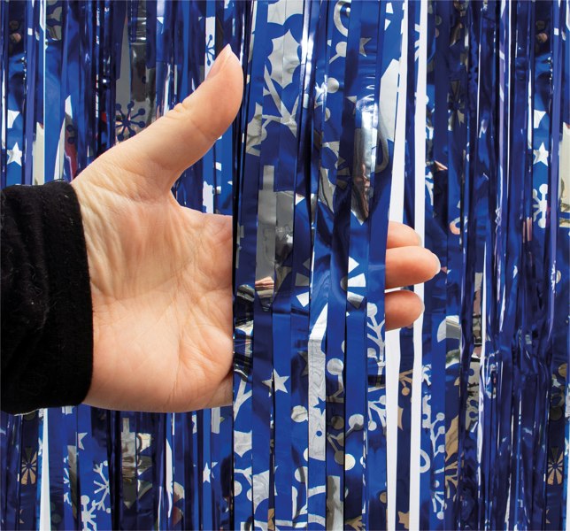 Cheetah Shimmer christmasReindeer Tinsel Curtain, 2x1M Blue