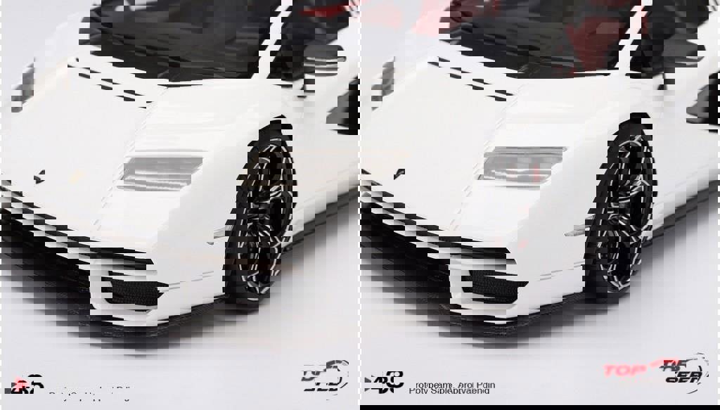 TSM Lamborghini Countach LPI 800-4 Bianco Siderale 1:18 Scale TSM TS0438