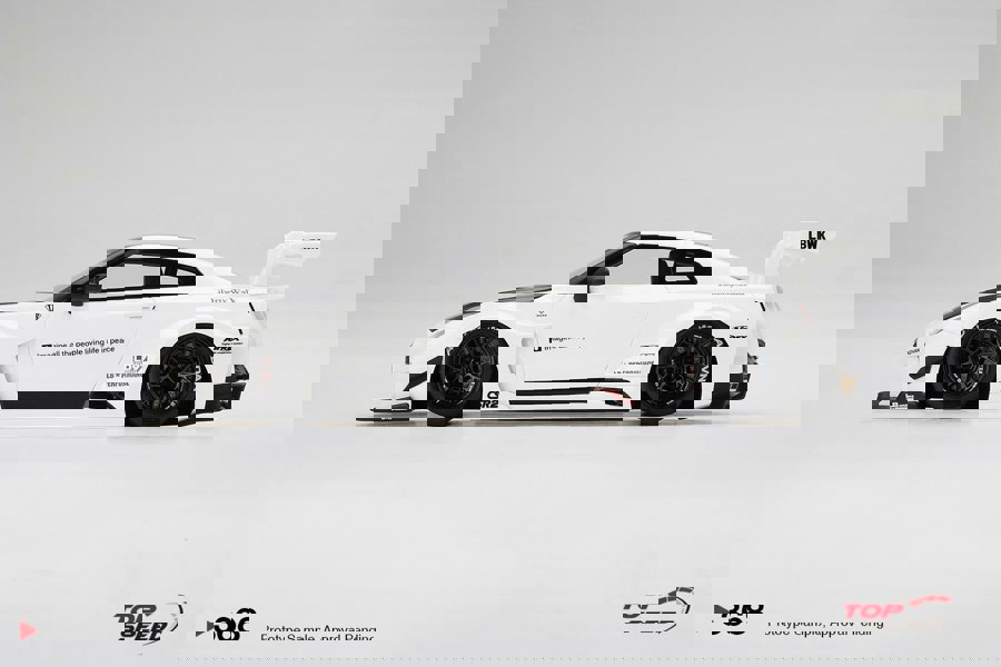 TSM Nissan LB-Silhouette Works GT 35GT-RR Ver.2 White 1:18 Scale TSM TS0368