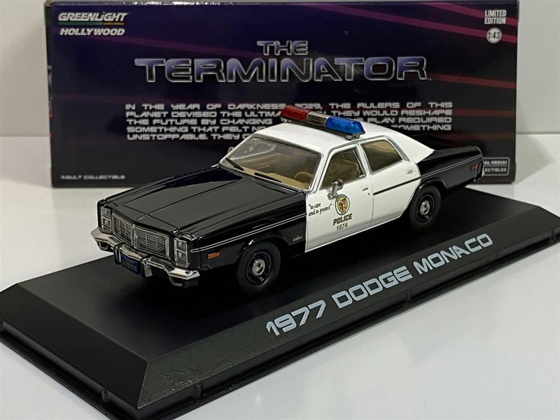 the terminator 1977 dodge monaco met police 1:43 greenlight 86534