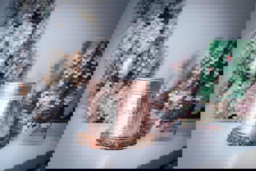 Velvet Ember – Frankincense & Myrrh Candle