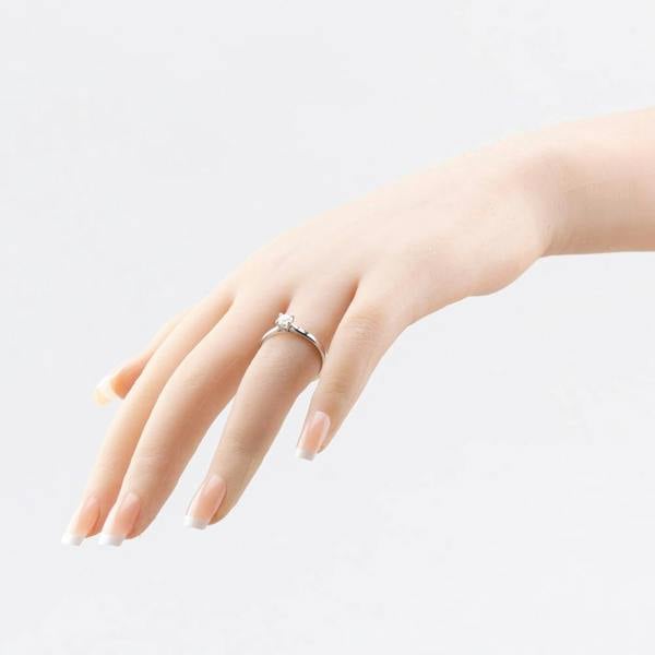1888 Collection Platinum Certificated Round Cut 0.33ct Diamond Four Claw Solitaire Ring RI-2016(.33CT PLUS)