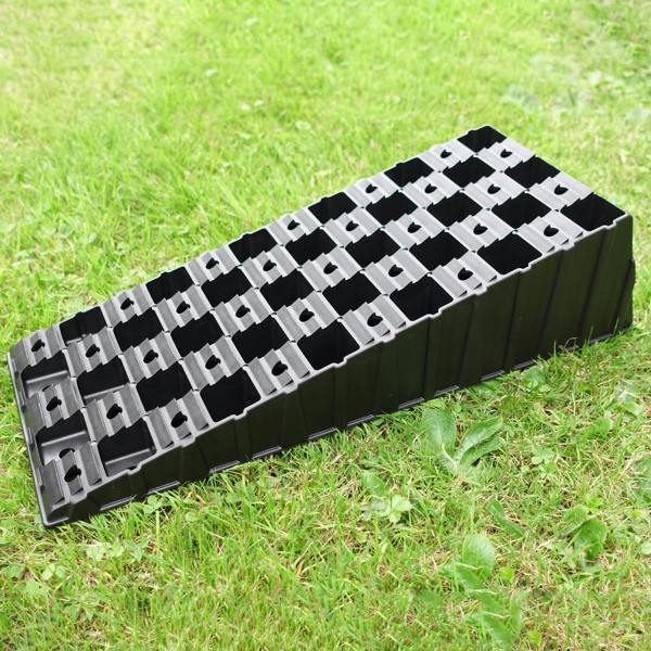 Milenco Caravan Motorhome Levelling Ramps Milenco MGI Wedge Levellers Pair 5227
