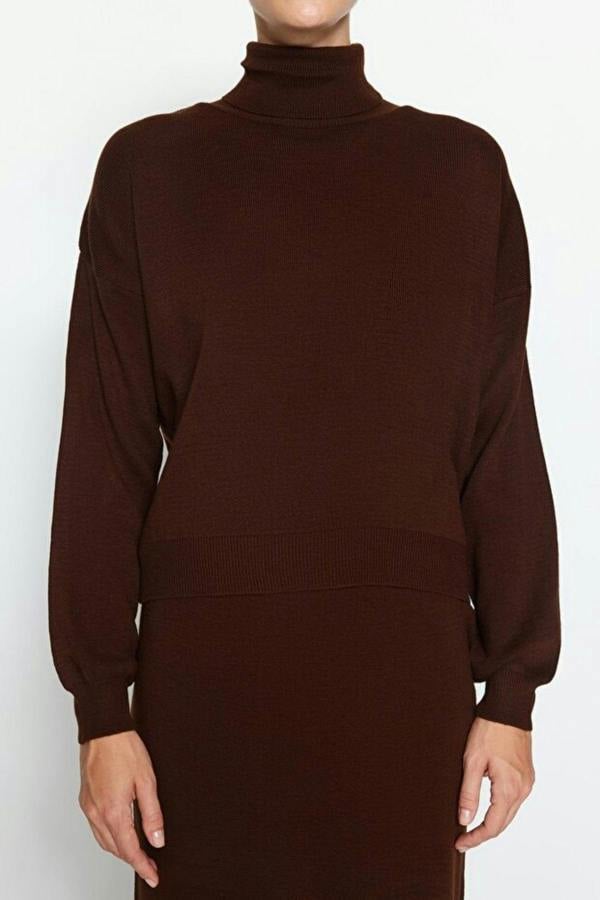 WOVCOR 2-Piece Knit Turtleneck Sweater & Skirt Set