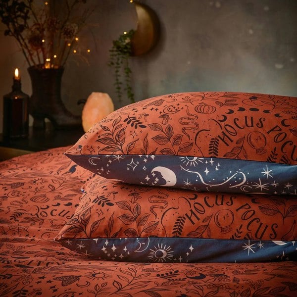 Furn Witchy Vibes Reversible Duvet Cover Set - Rust