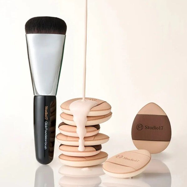 STUDIO17 Skin Fit Base Makeup Kit