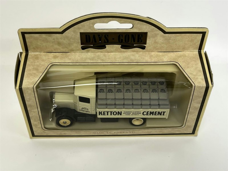 MCSlots Mack Sack Truck 1934 Ketton Cement Days Gone Lledo 39001D B2