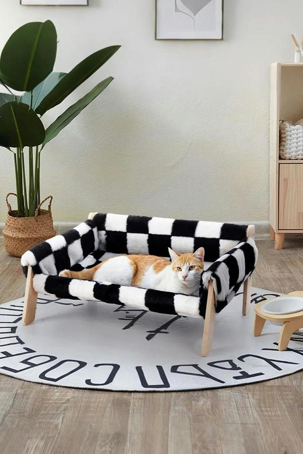 Living and Home Soft and Comfortable Wooden Frame Pet Sofa