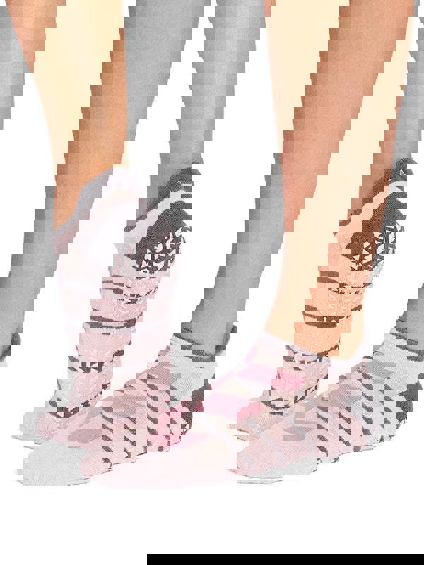 Tavi Savvy Grip Yoga Socks