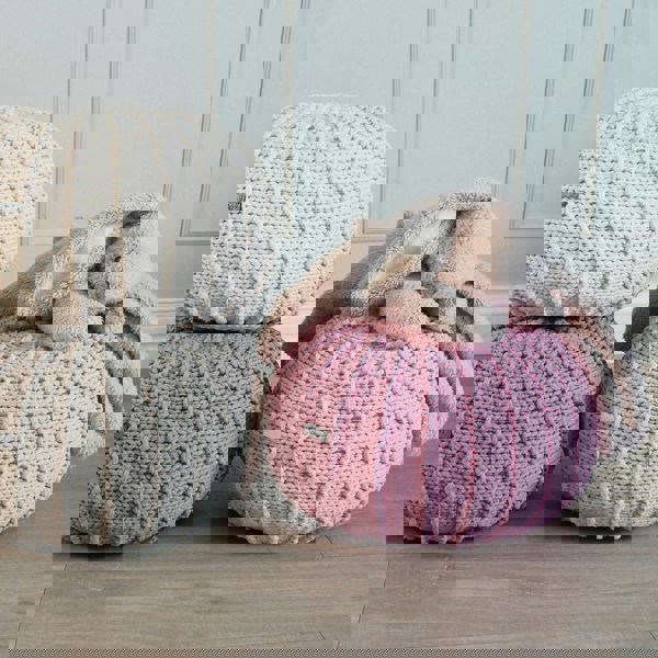 Knitted pouffe IVORY - Zuri House