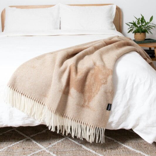 Highland Cow Wool Blanket - Pure Wool Throw 140 x 200cm