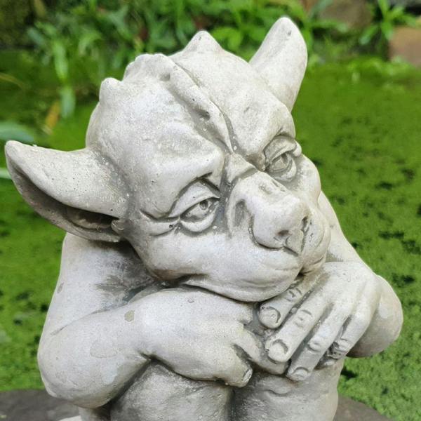 Stone Cast Sparta Stone Gargoyle A Ornament