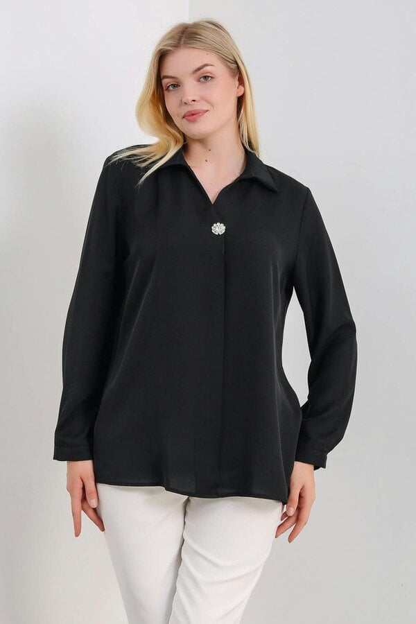 Hoxton Gal Oversized Long Sleeves Blouse with Brooch Details in Black