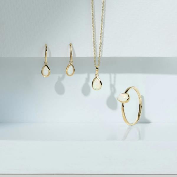 Gemondo Classic Pear Opal Single Stone Bezel Drop Earrings & Pendant Set in 9ct Yellow Gold