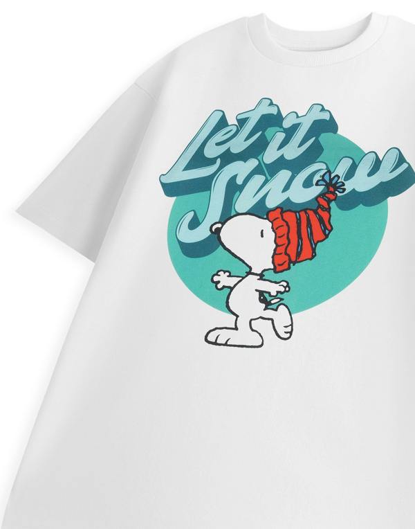 Peanuts Snoopy Unisex White Let It Snow Short Sleeved T-Shirt