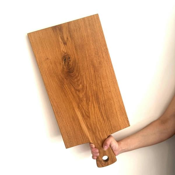 Giraffes & Craftz Large Oak Paddle with a Handle - Oak Cheese, Bread And Serving Board