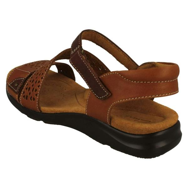 Clarks Ladies Clarks Cut Out Detailed Strappy Wedge Sandals Kitly Way