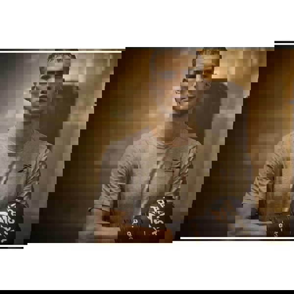 Man wearing Reebok Boxing Gloves - Black