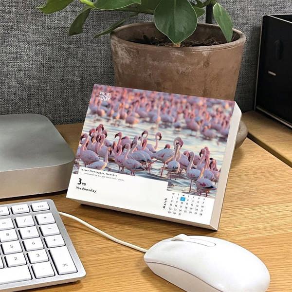 Photo Of The Day Desk Calendar 2027, Desk Calendars, Day To View, Natural World, Gift
