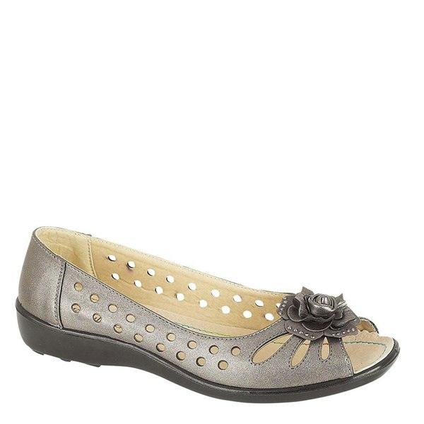 Boulevard L 515 Punched Open Toe Flower Sandals
