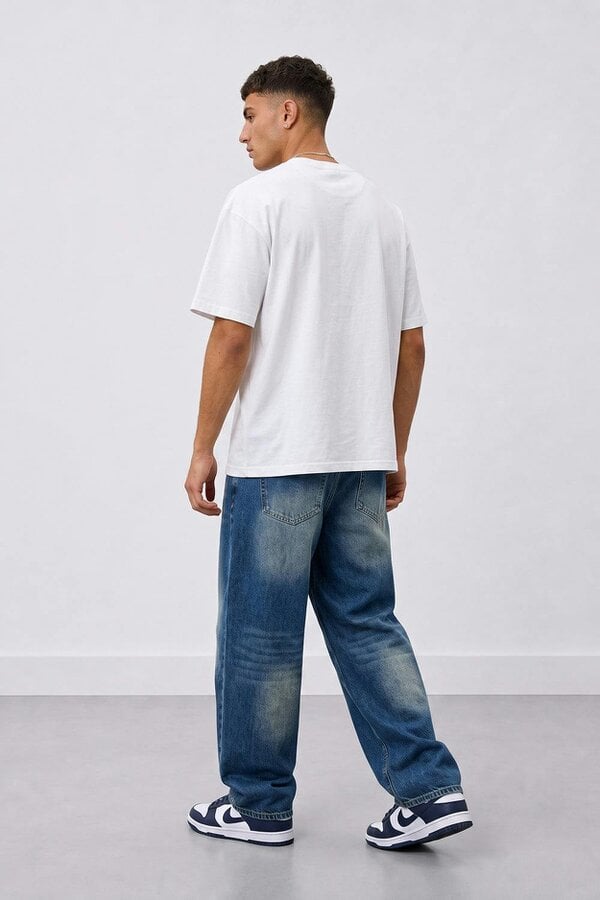 London Attitude Oversized Heavyweight Vintage Racing T-Shirt in White