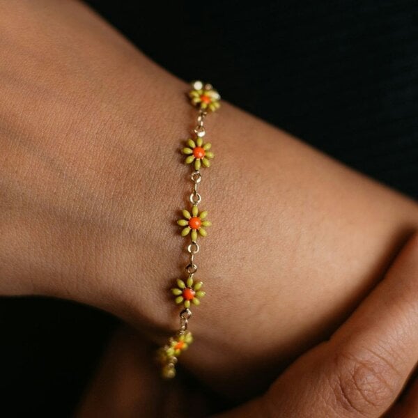The Colourful Aura Multicolour Turquoise Sun Flower Summer Indie Boho Daisy Charms Bracelet - Yellow