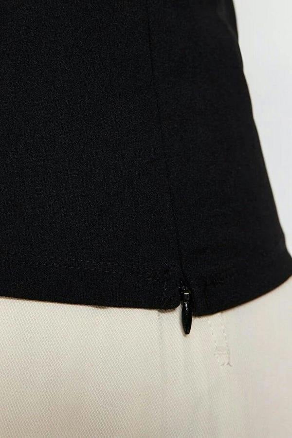 WOVCOR Strapless Neckline Side Zipper Crepe Knit Blouse