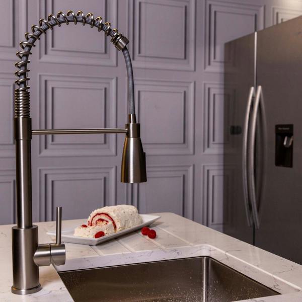 Flode Fjädra | Pull Out Kitchen Sink Mixer Tap | Spring Style Mixer Tap | Brushed Steel | Oval Head