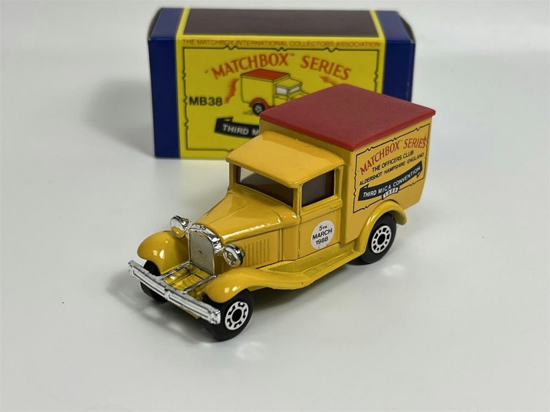 MCSlots MB38 Van Third MICA Convention Matchbox 38D S1