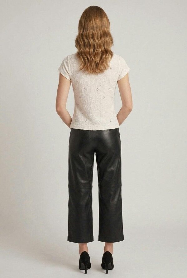Izabel London Broderie Anglaise Short Sleeve Top