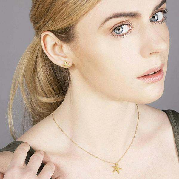 Gold Starfish Pendant Necklace - namana.london