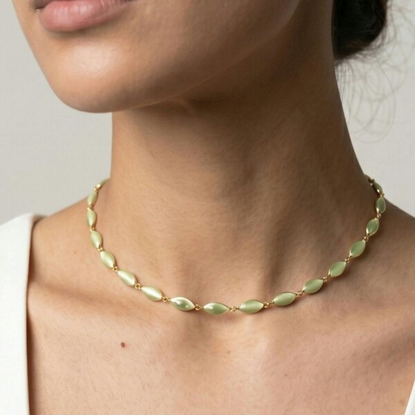 Uchi & Soto Nekomeishi Green Cats Eye Necklace