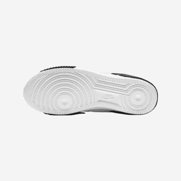 Nike Sneakers   in  White
