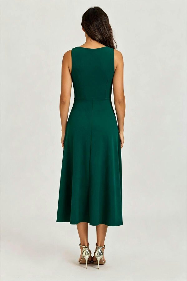 FS Collection Square Neck Sleeveless Fit & Flare Midi Dress In Green