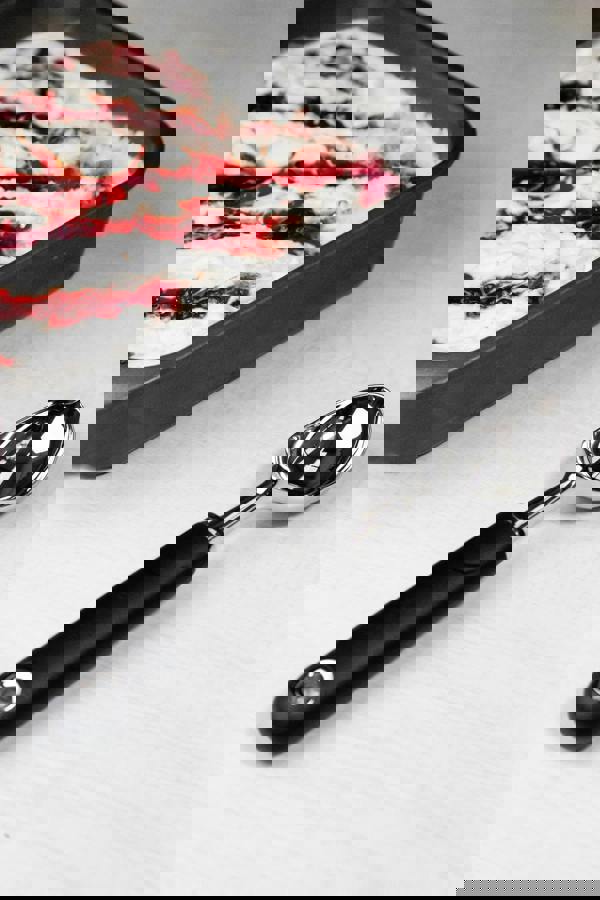 MasterClass 10pc Kitchen Tool Set with 2x Spoons,Turner, Ladle, Masher, Ice Cream Scoop, Pizza Cutter, Garlic Press, Can Opener & Peeler