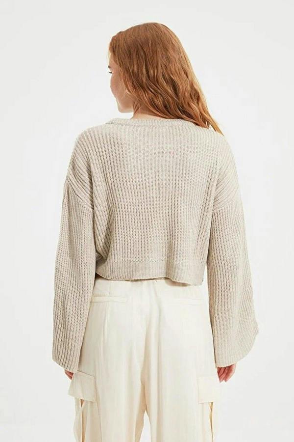 WOVCOR Crop Knit Sweater with Spanish Sleeve