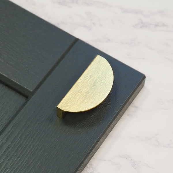 Handle & Home 64mm Brushed Brass Detailed Half Moon Handle