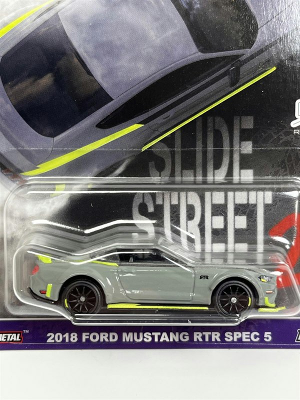 Hot Wheels 2018 Ford Mustang RTR Spec 5 Slide Street 2 Real Riders 1:64 Hot Wheels HKC85